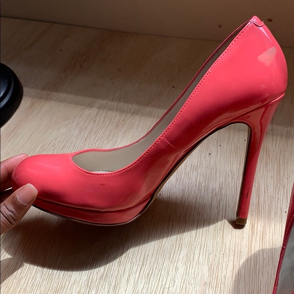 Heels - Picture 2 of 4